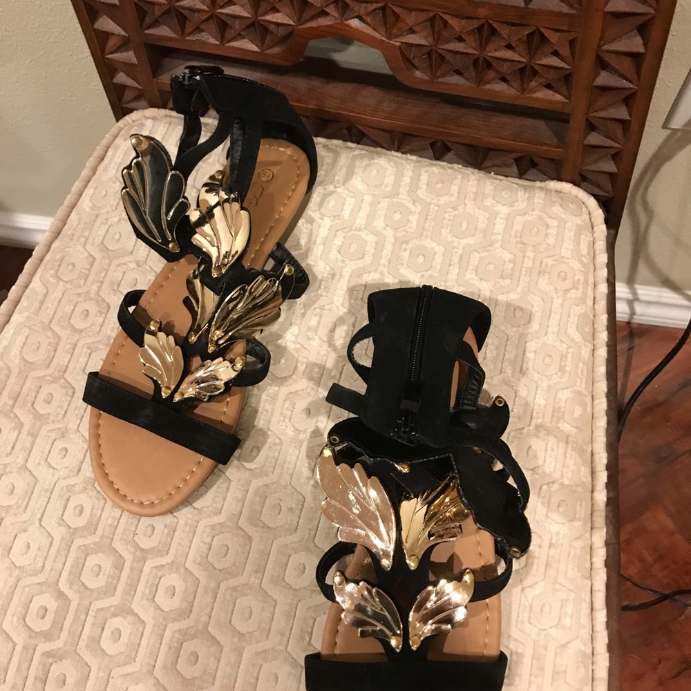 Black and Gild Sandals